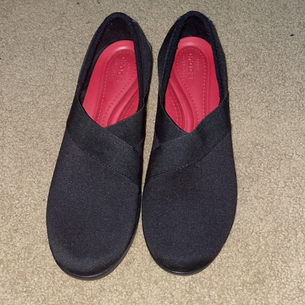 Black crocs - wedges size W10